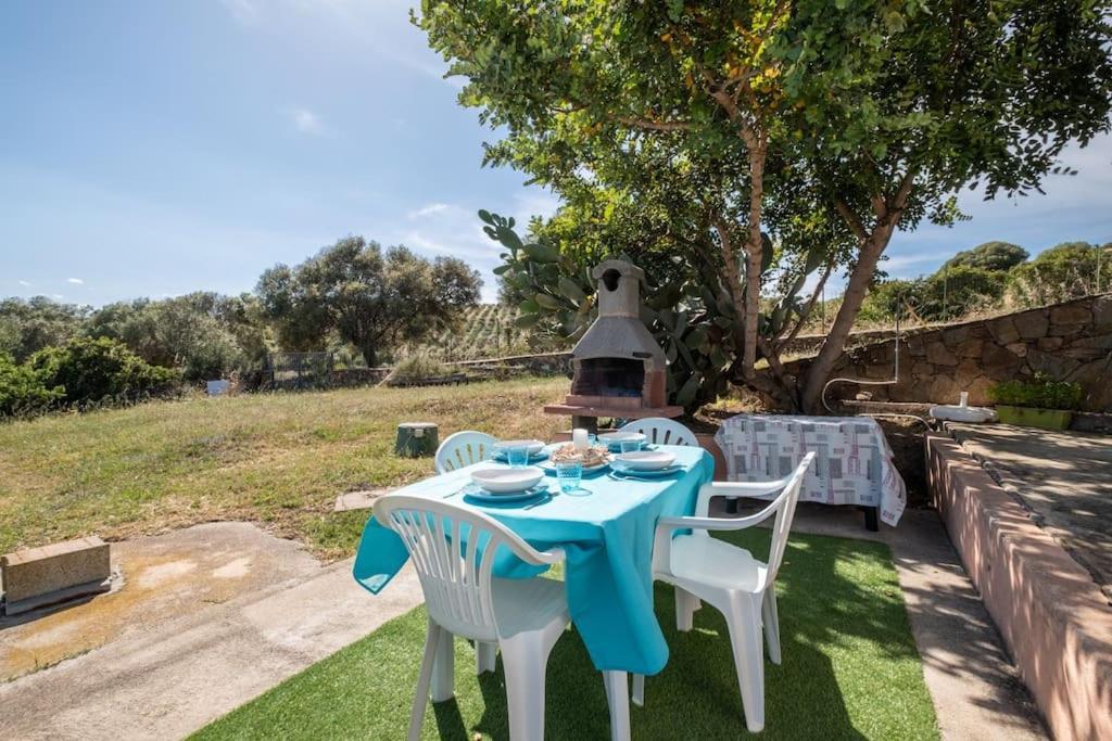 Mare A 4 Minuti AutoCasa/Giardino E Wifi Budoni Exterior foto